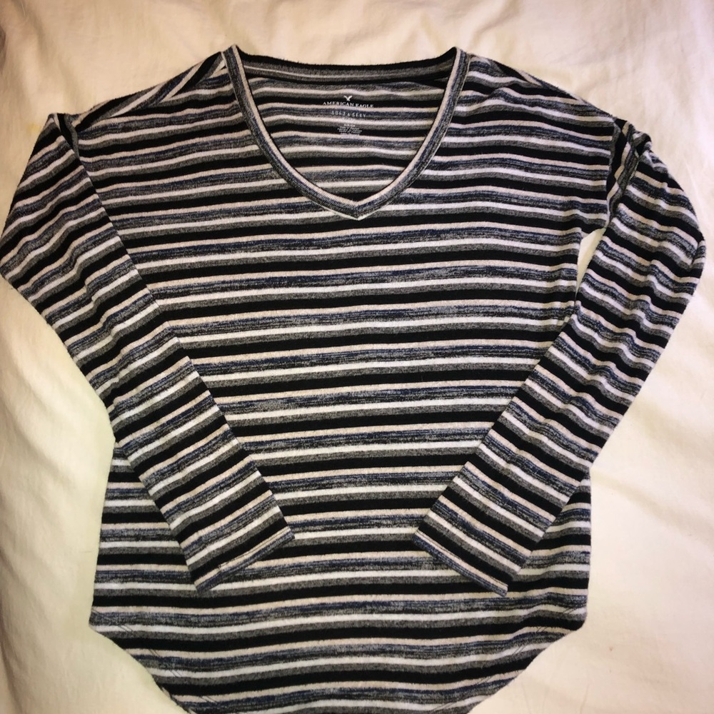 American Eagle soft and sexy long sleeve